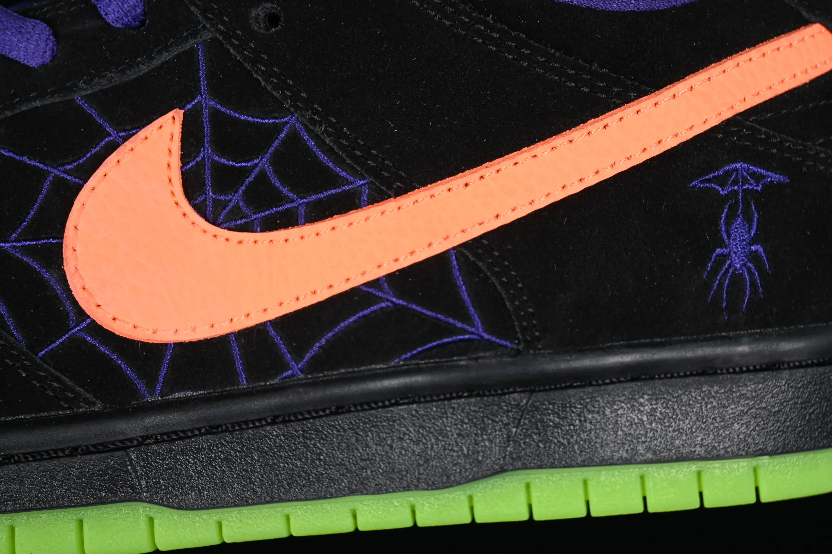 All categories Nk SB Dunk series Nk SB Dunk Low low-top skate shoes Nk SB Dunk Low Night of Mischief Halloween theme low-top skate shoes BQ6817-006